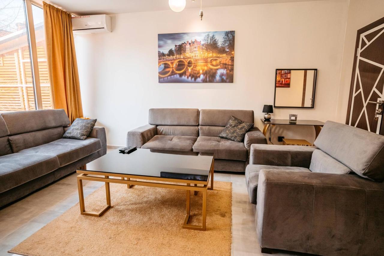 Magico Rooms & Apartments Nis Exterior photo
