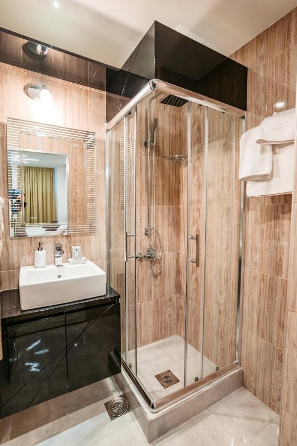 Magico Rooms & Apartments Nis Exterior photo
